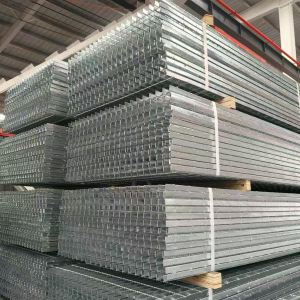 Grilles en acier galvanisé: protection contre la rouille
