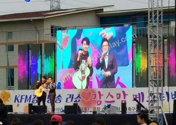 SMD2727 Outdoor Rental LED Display Full Color High Definition LW-RO 4.81