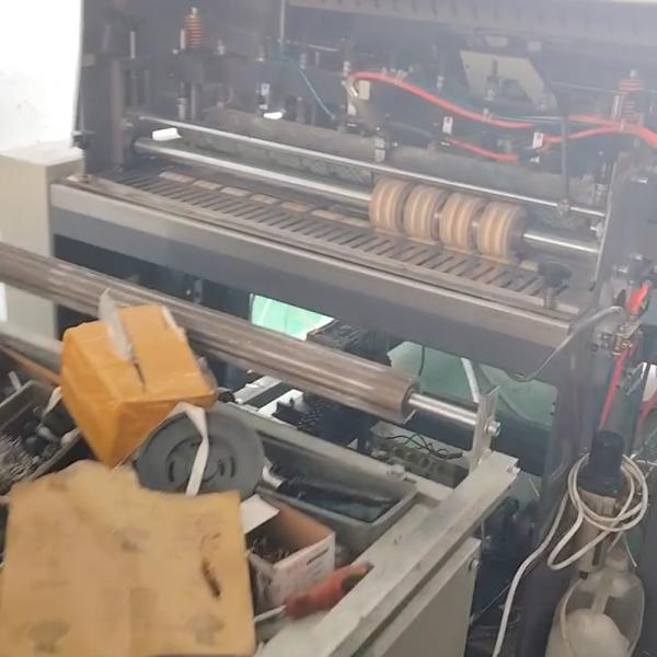 Hot And Cold Integrated Sewing Cutting Machine Smokeless Knife Up And Down Manipulator