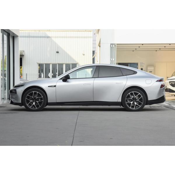 480-702KM NEDC Xpeng P7 Sports Car Electric Car Vehicle Fast Charge Time 0.48h