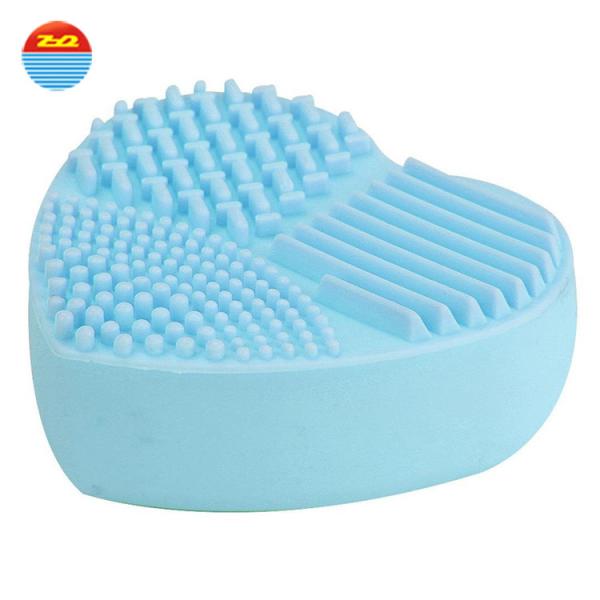 Protect Brush Heart-shaped Silicone Cleaning Pad , Silicone Face Scrub Pad With Holder