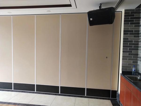 Painéis dobráveis de dobramento da separação do restaurante das paredes de separação do OEM para divisores de sala