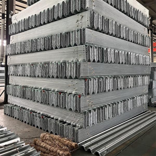Road Safety Guardrail Crash Barrier CE/BV/ISO 14001 Certified for Road Traffic Safety
