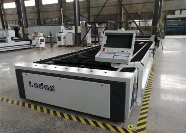 1KW CNC Fiber Laser Cutting Machine High Density Worktable With Automated Feed Roller