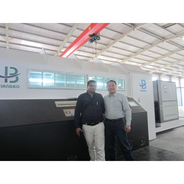 Manufacturing Vacuum Metallizer Needs 380V Vacuum Metallizer Machine for Plastic Coating