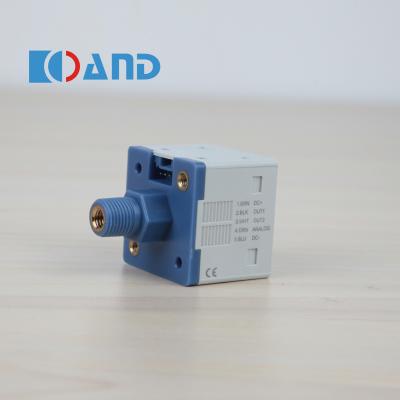 XP5 Pipe Digital Pressure Sensor High Accuracy NPN / PNP Switchable