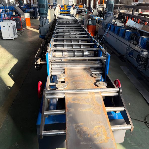 PLC Control Galvanized Steel Profile Purlin Making Roll Forming Machine 3mm Thickness 