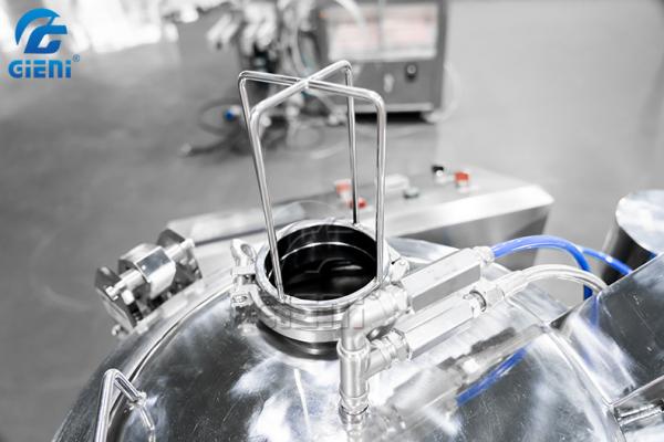 Máquina cosmética de alta velocidade do misturador do pó 50L com dispositivo de pulverização do óleo
