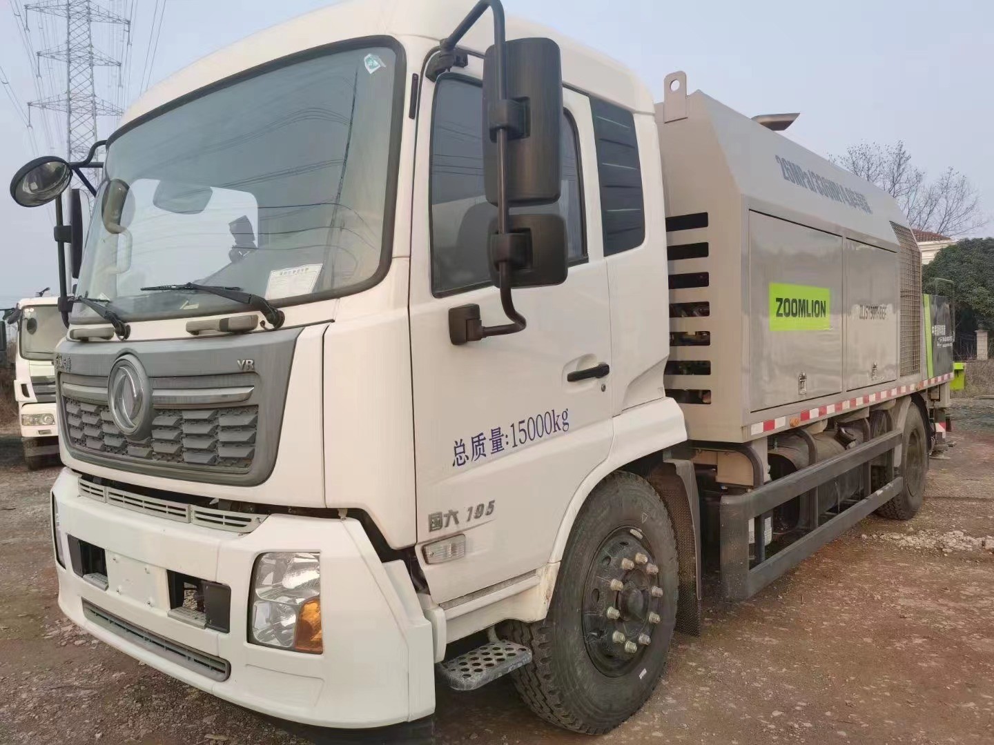 Zoomlion 10022/10026 Модели 2021/2022 Национальный IIII Выброс Подержанный автомобиль Монтированный насос