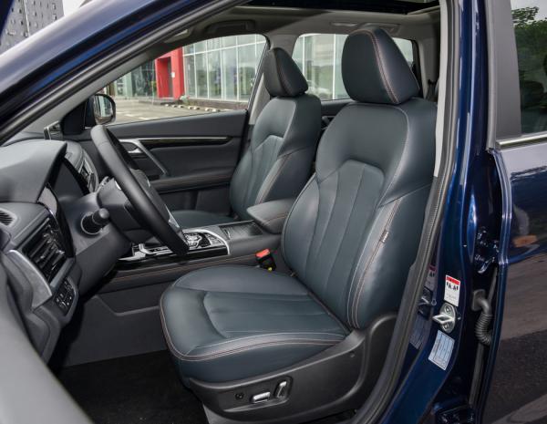 BAIC Ruixiang X5 Gasoline SUV 1.5L Large 7-Seat All-Scene 180kmh Modern SUV