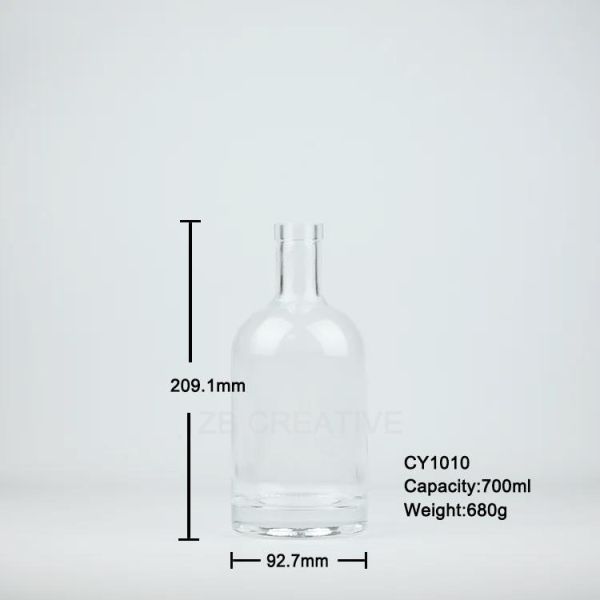 700ml Crystal White Vodka Glass Bottle Bar Top For Alcohol Packaging 680g CY-1010