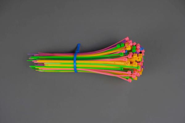 8 Series  Pengikat Releasable Nylon Cable Ties 8 * 350 Mm High Endurable