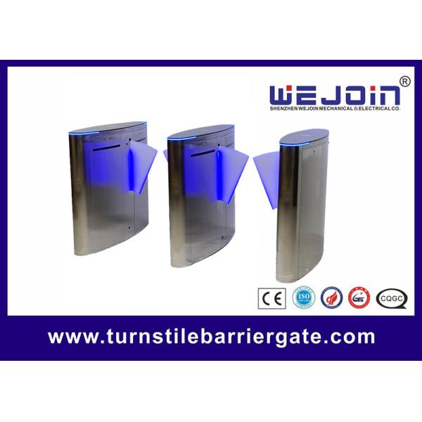 Овальный откидной барьер на лицевой панели из закаленного стекла со светящимися неоновыми полосками