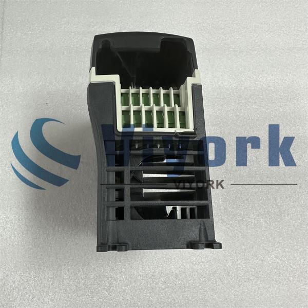 Emerson SKB3400075 SERVO DRIVE utilisé