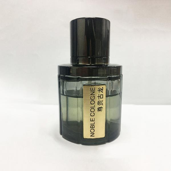 Двойное пластиковое стекло крышки 50ml распыляет флаконы духов с украшением металла