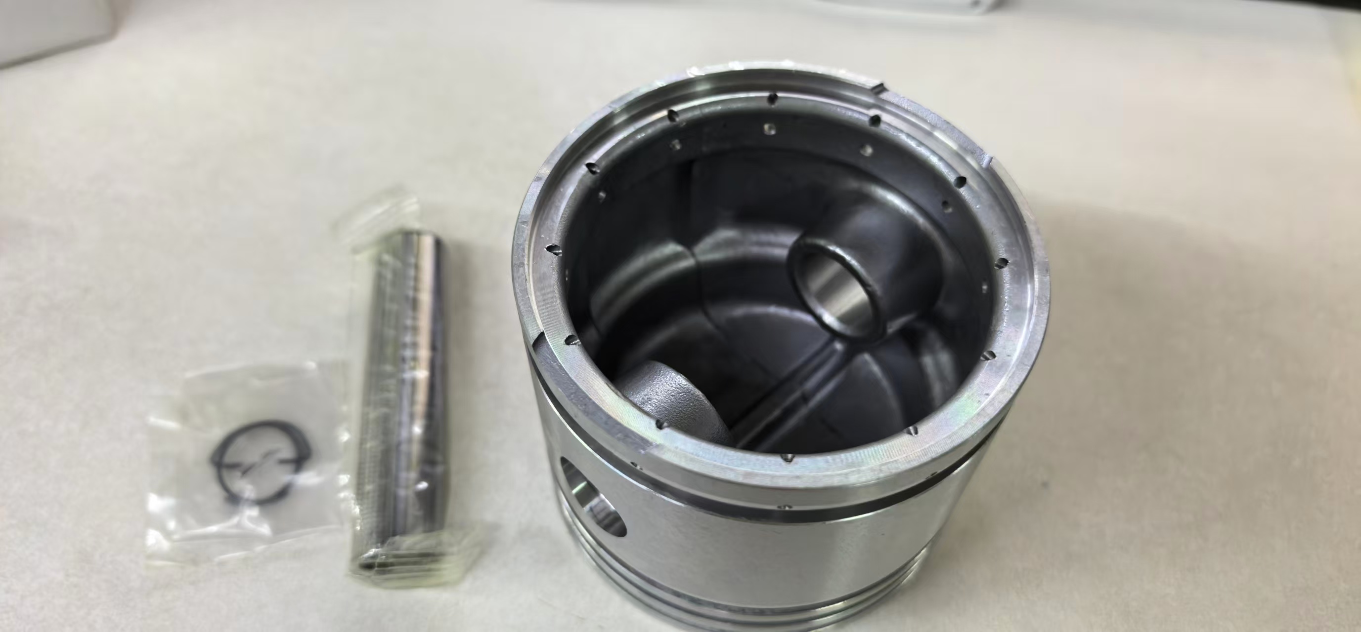 Mitsubishi 8DC9 Air Compressor Piston ME713110 80mm