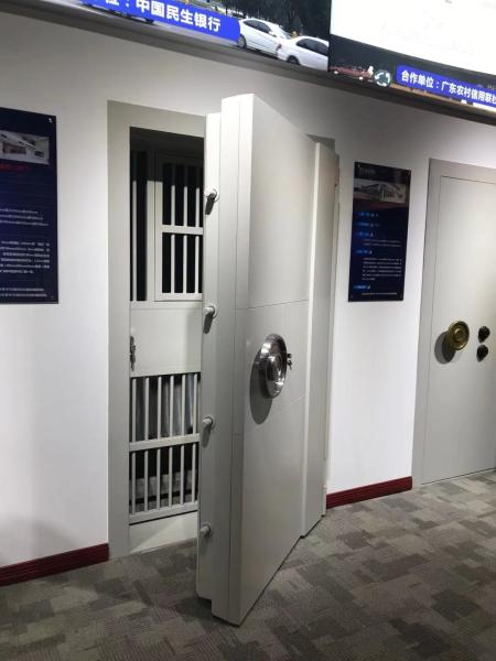 S&G 6731 Lock Height 2400mm Custom Vault Doors Spary Painting