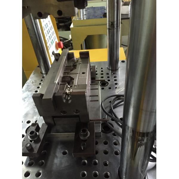 45T Robot Plastic Vertical Injection Moulding Machine With 45mm Ejector Stroke