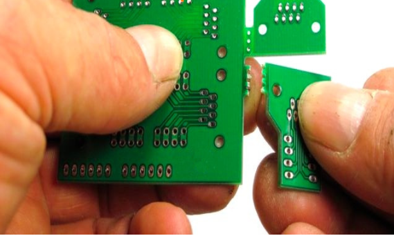 Red Solder Mask FR4 Circuit Board 1 OZ Copper Thickness OSP Treatment