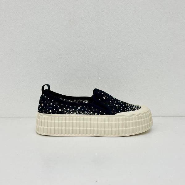 Women Black Breathable Espadrilles Sneakers With Pearls On And Low Top