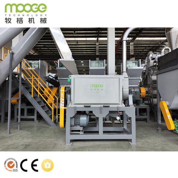 Electric Powersupply Waste Plastic Recycling Machine 380V50Hz Customizable Voltage Durable Plastic Waste Processing Equipment