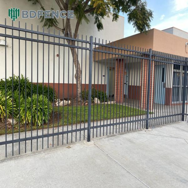 Green Tubular Steel Fence Eco-Conscious