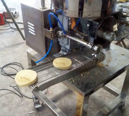 Small Burger Patty Machine Chicken 2100PCS/H Commercial Burger Making Machine