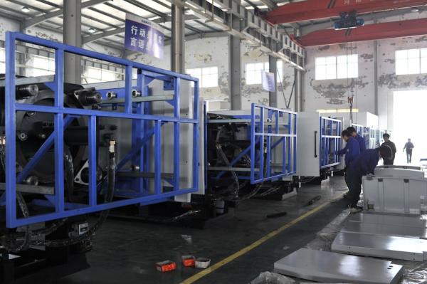 PPR Fitting PVC Injection Molding Machine 270ton with double core pulling