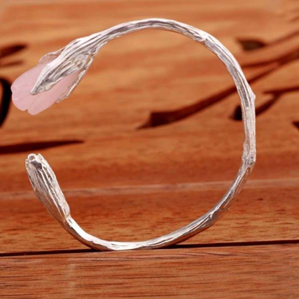 Handcraft Sterling Silver Cuff Bracelet with Sculpted Rose Quartz Gardenias (B6032401ROSE)