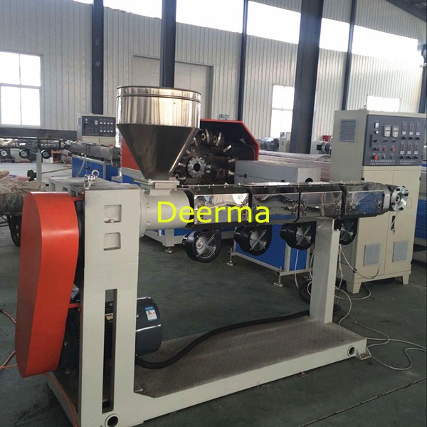 Máquina de extrusión de tuberías de PVC motor principal SIEMENS BEIDE 37 kW velocidad del tractor 0,8-10m/min para la producción