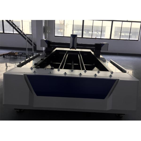 Поверхность вырезывания автомата для резки лазера волокна КНК металлического листа высокоскоростная ровная