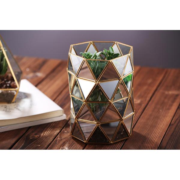 16 * 14 * 40cm Decorative Planter , Metal / Glassless Geometric Terrarium