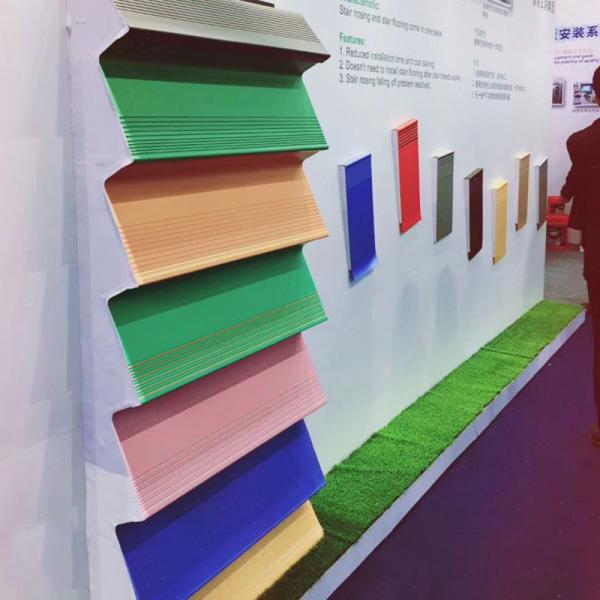 Non Slip Commercial Rubber Stair Treads Indoor Nosing SGS Certificate