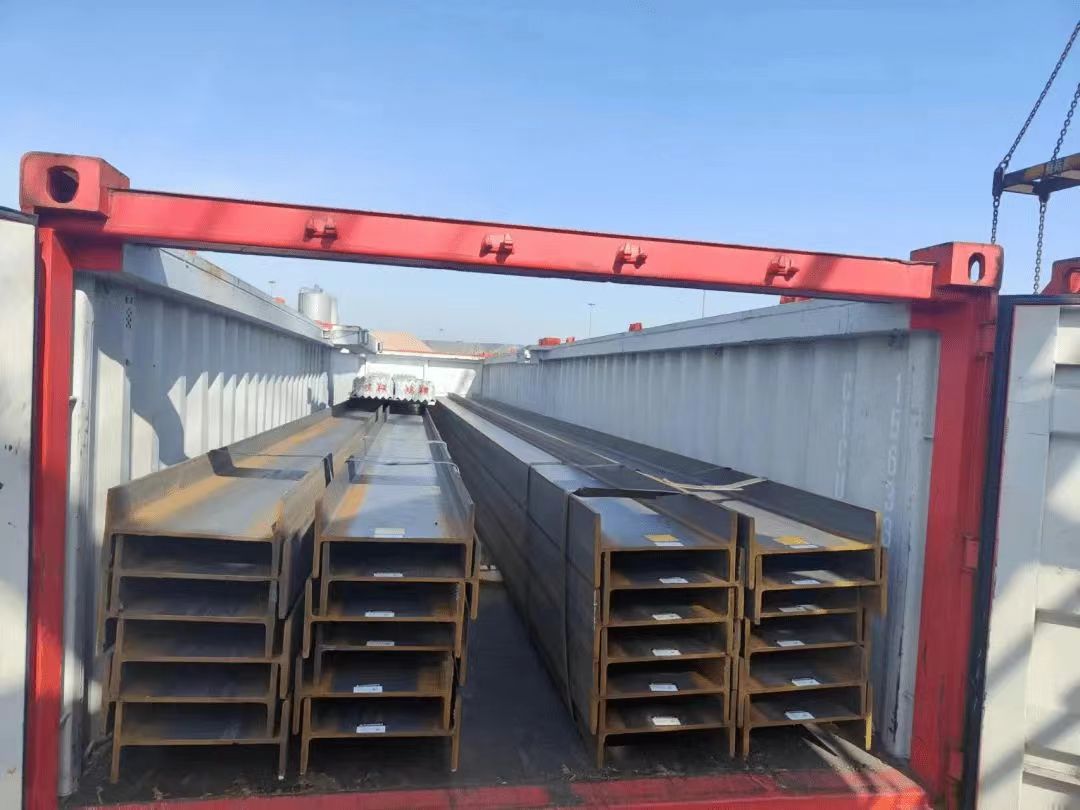 Economic Steel Structured Factory Buildings High-Strength Prefabricated Construction Flexible Expandable Container Houses