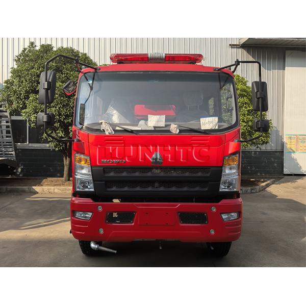 Fabricante HOWO 4x2 5000L Cisterna de agua Camión de bomberos Camión de combate a incendios Equipo de camión de bomberos Vehículo de bomberos