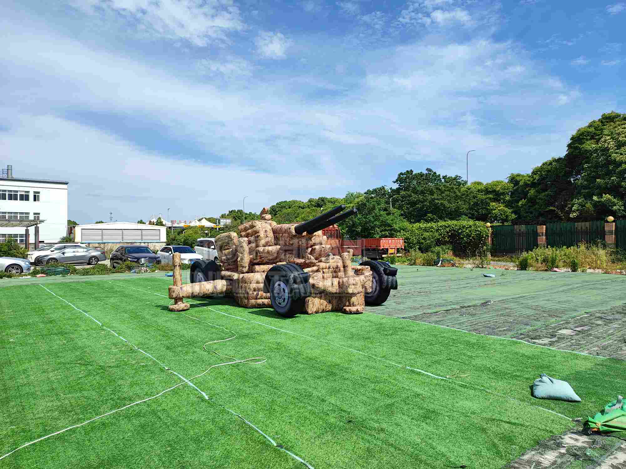 Custom Inflatable Artillery Decoy with Camouflage Printing and Dual Barrel Replica Structure for Training Display Outdoor Drill Exhibition and Scenario Layout Projects