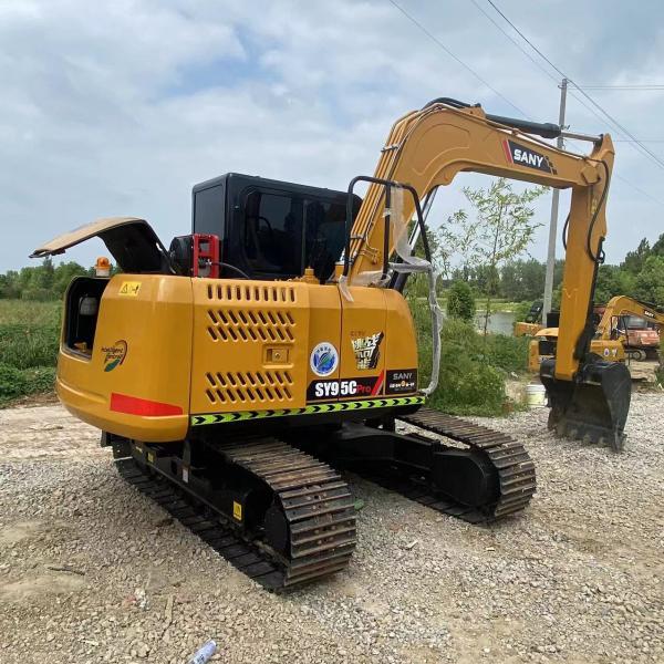 Sany 95 Excavateur d'occasion en bon état avec une capacité de 0,39 m3