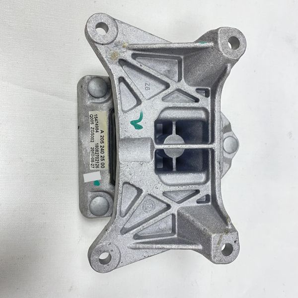 2052402500 Automatic Transmission Mounting Rear Engine Mount for BenzC-CLASS W205 S205 C205 C200 E-CLASS W213 E200 X253 C253 GLC