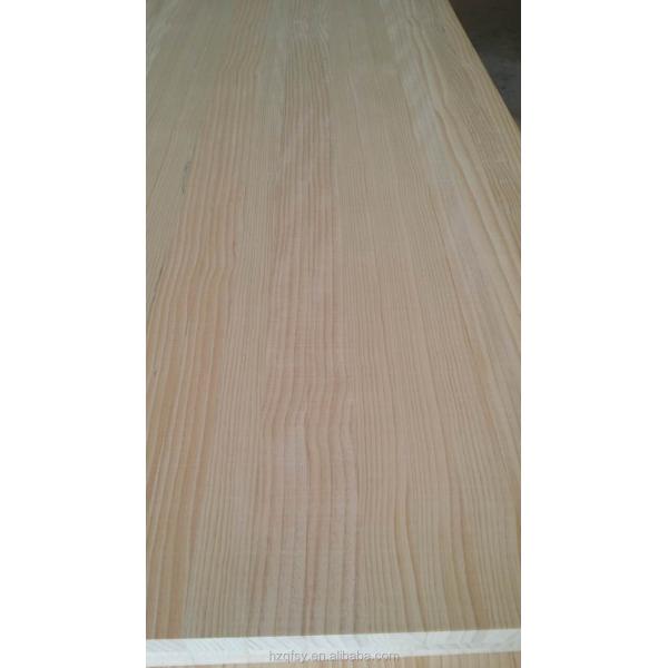 Tablero de madera de pino sólido personalizable con un contenido de humedad del 8 al 12% y una textura natural