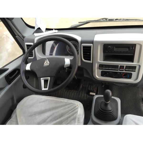 -15 °C Ice Box Truck 290 hp , Commercial Truck Refrigerator For Ice Transportation