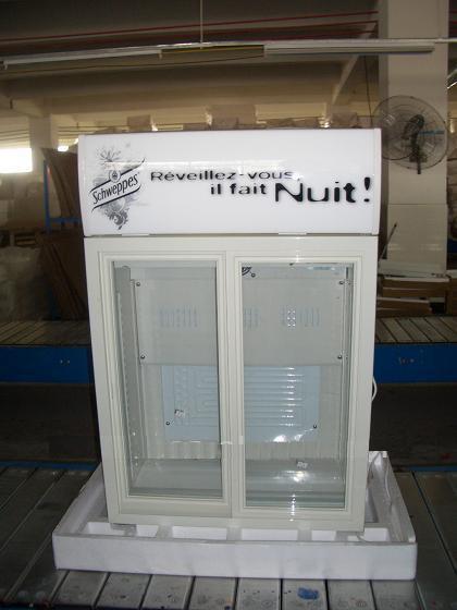 Low Power Double Sliding Door Beverage Cooler Refrigerator 85L 220V 50Hz