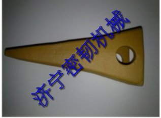 supply Komatsu excavator  PC60 Bucket tooth