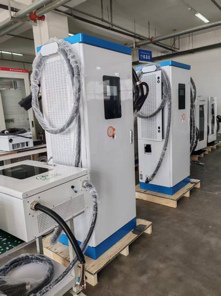 300A 入力電流 DC 充電器 お客様の要求に応じた充電容量最大 1 台