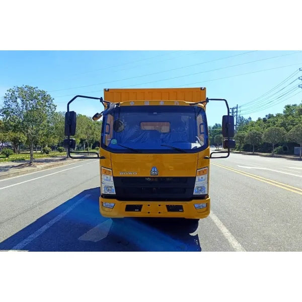 Sinotruk HOWO 4X2 Multi-Functional Repair and Maintenance Vehicle , Small Repair Vehicle , 800kg Electric Crane + 3500W Inverter
