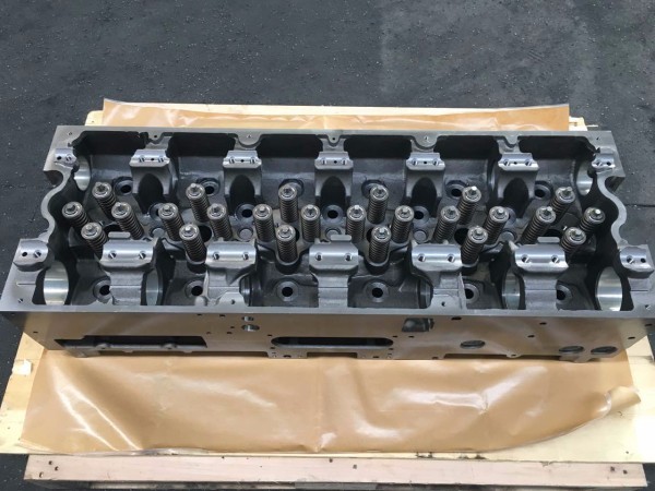 5413782 Four Cummins 6BT Diesel Engine Cummins Performance Head Assy
