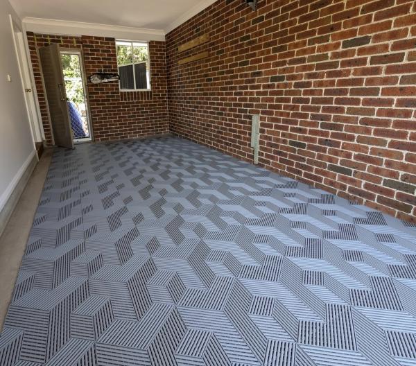 Square Grey Garage Tiles Matte Plastic Interlocking Garage Floor Tiles