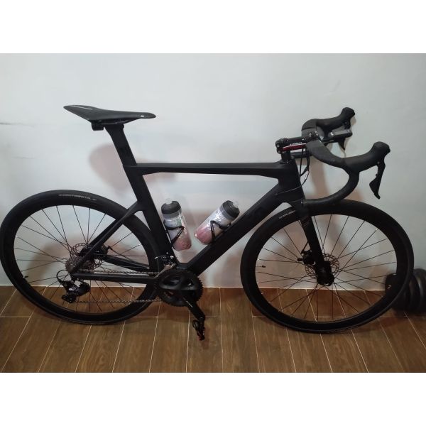 Hydraulic Disc Specialized Carbon Gravel Bike with KMC 110L Chain