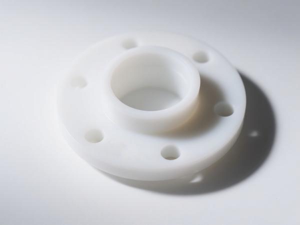 Traitement de pièces en plastique de haute précision avec inspection dimensionnelle complète