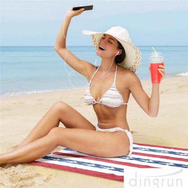 Striped Extra Large Beach Towels Soft / Plush 100 % Cotton Material Light  Weight
