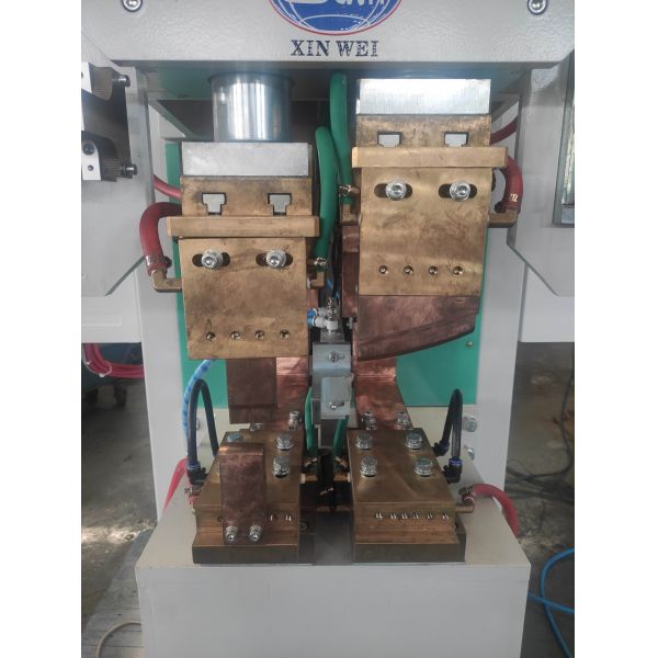 New Pneumatic 3 Phase 100Kva Lever Lock Ring Resistance Stationary Spot and Projection Welding Machine CE Certified